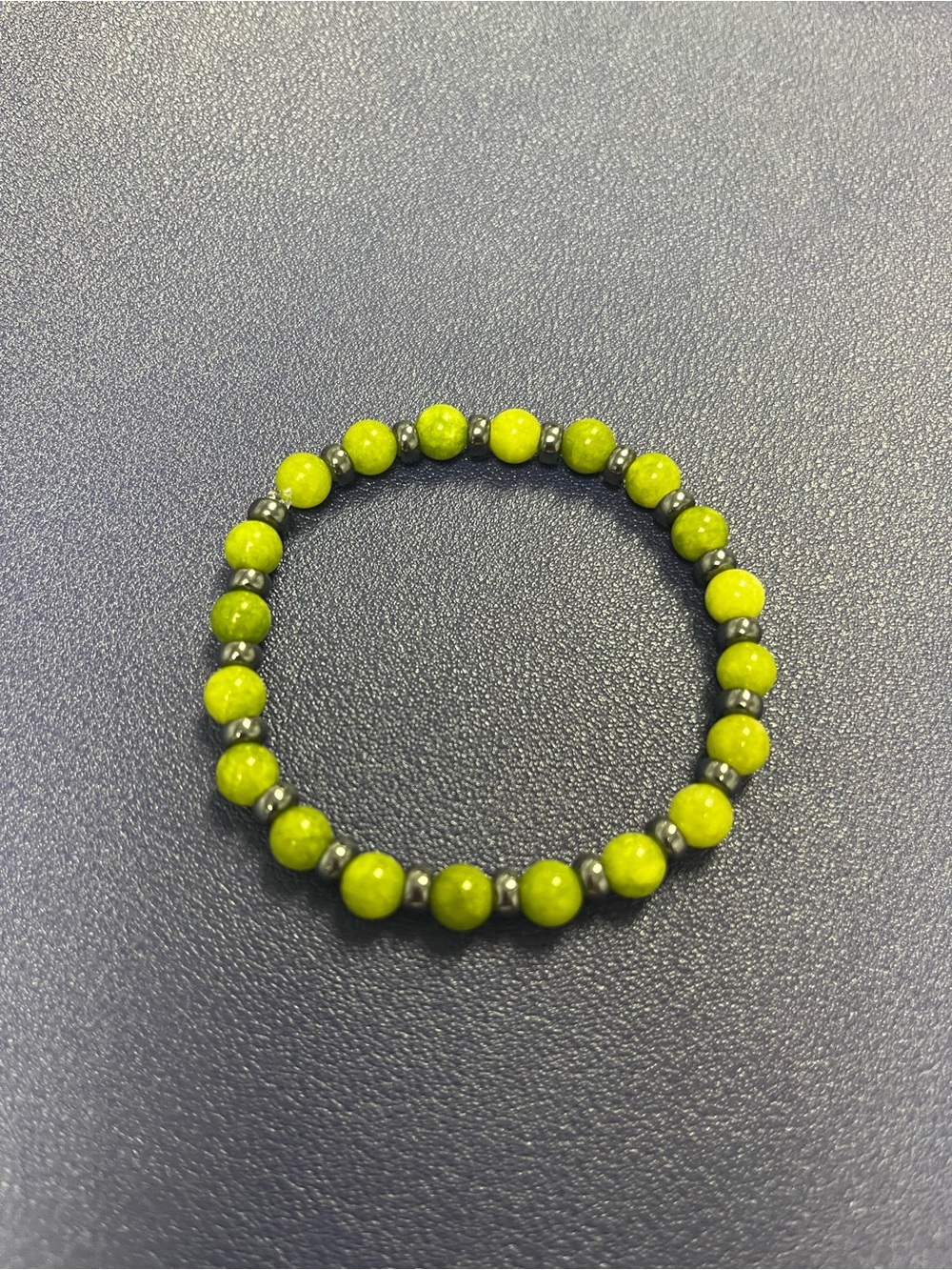 Peridot Beaded Stretch Bracelet - Unbranded